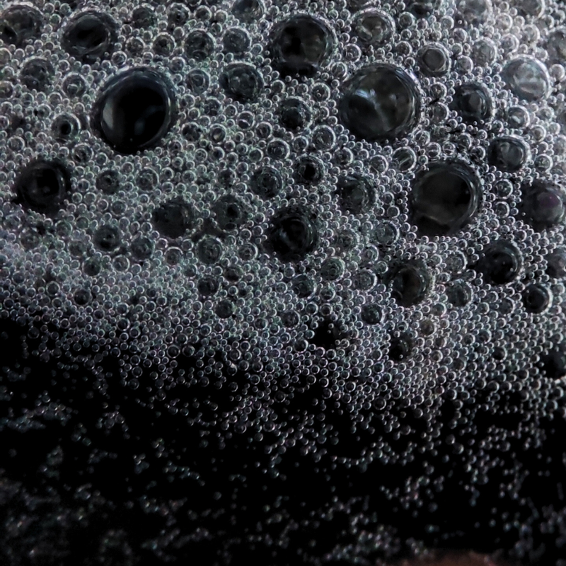 Limpiador de Carbón Dtox Renueva, Rescata y Purifica Rostro, Cuerpo y Cuero Cabelludo