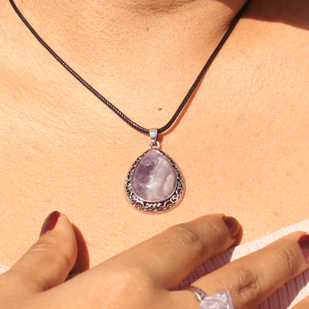 Collar de Poder Bohemian Drop 💎✨ - Nuestra Tierra Cosmética Ancestral