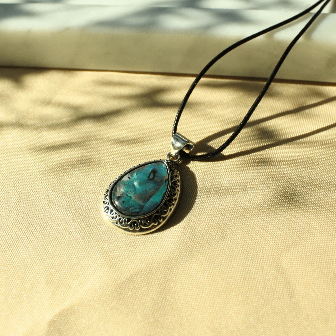 Collar de Poder Bohemian Drop 💎✨ - Nuestra Tierra Cosmética Ancestral