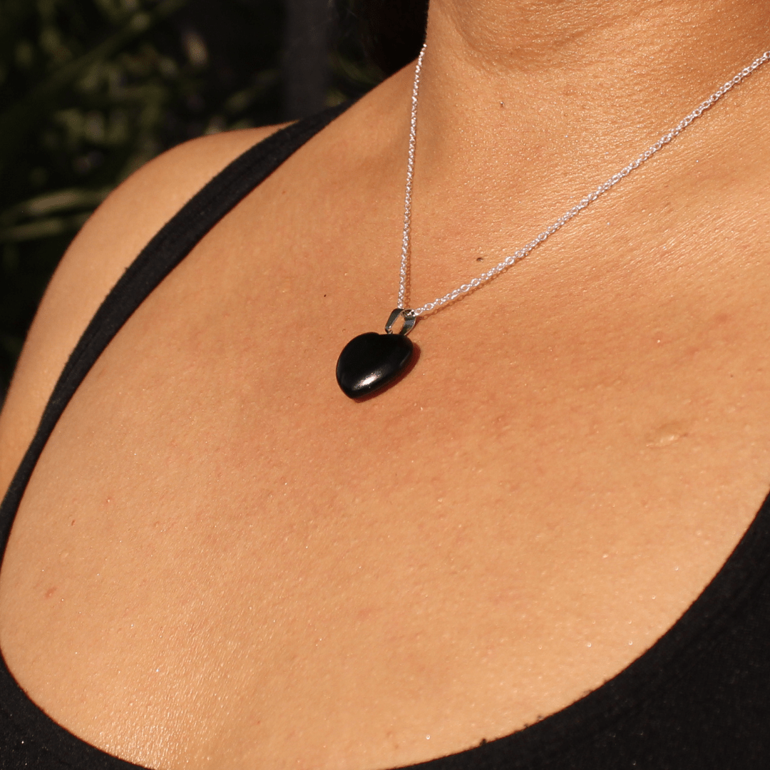 Collar de poder Corazon de Cuarzo con cadena de plata 💎✨ - Nuestra Tierra Cosmética Ancestral