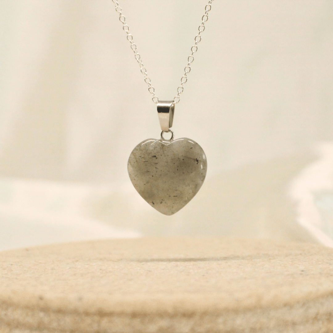 Collar de poder Corazon de Cuarzo con cadena de plata 💎✨ - Nuestra Tierra Cosmética Ancestral