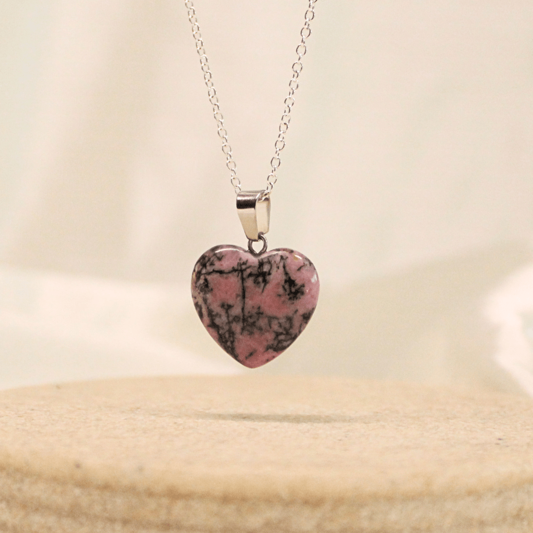 Collar de poder Corazon de Cuarzo con cadena de plata 💎✨ - Nuestra Tierra Cosmética Ancestral
