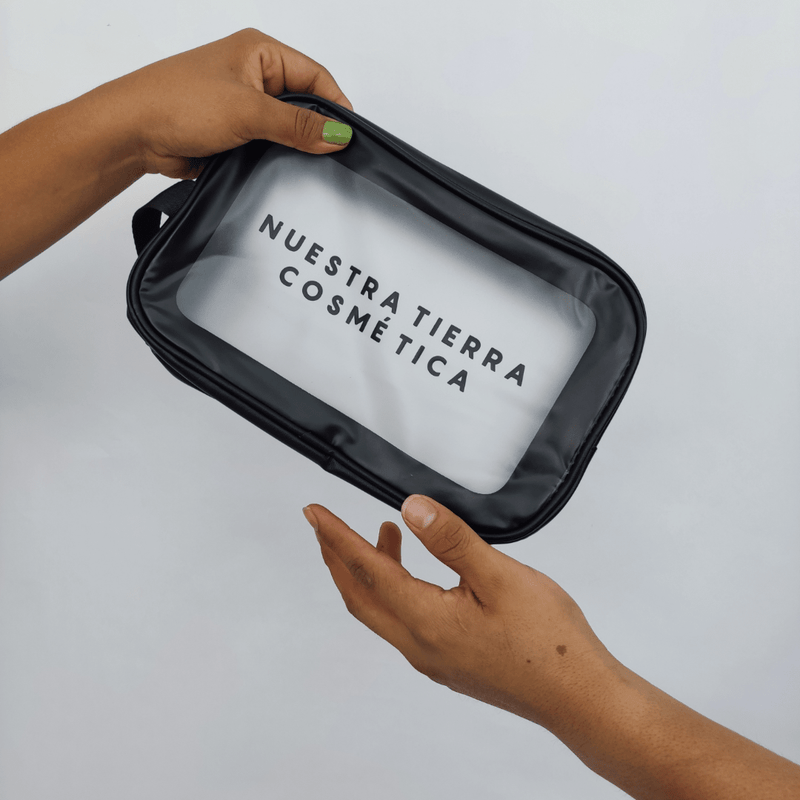 Cosmetiquera Negra - Nuestra Tierra Cosmética Ancestral