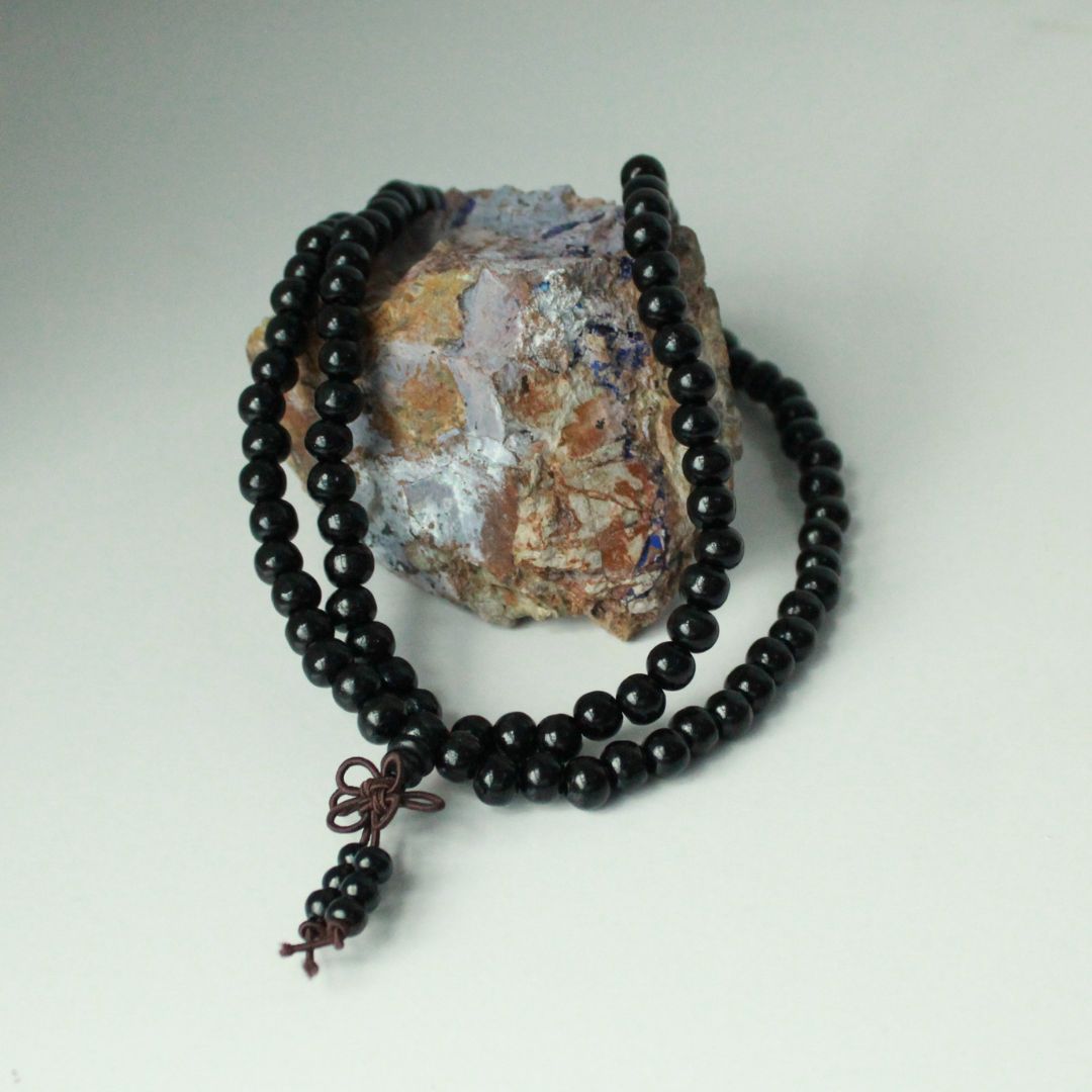 Japa Mala de 108 cuentas de madera de sándalo - Nuestra Tierra Cosmética Ancestral