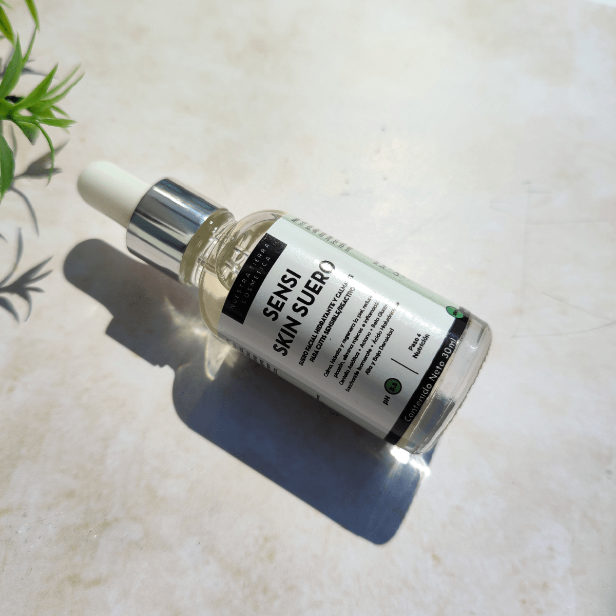 Sensi Skin Suero Facial Hidratante y Calmante - Nuestra Tierra Cosmética Ancestral